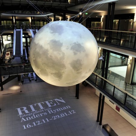 Mond – Objekt einer Ausstellung